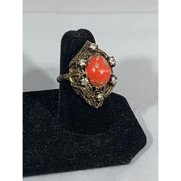 Vintage Gold Ring Orangish Red Center Cabochon Clear Rhinestones Ornate Design - Picture 3 of 3